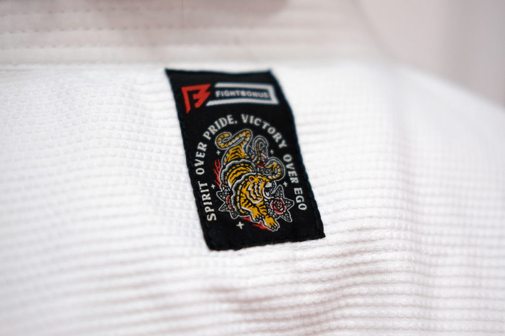 Victory Kimono (White) image 10